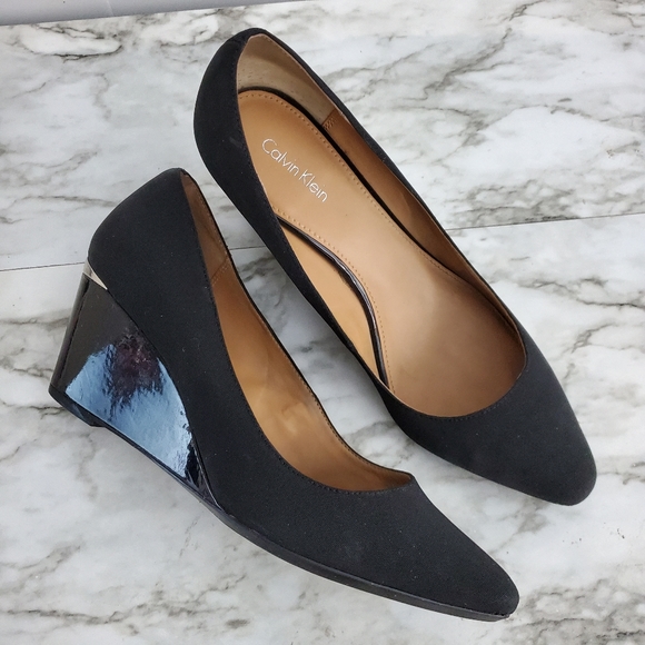 Calvin Klein Pallavi Pointed Toe Wedge Pumps - Picture 2 of 8